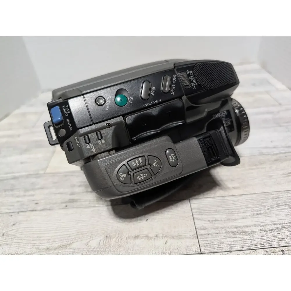 PANASONIC Palmcorder VHS-C - PV-L680D w/Case 2 Battery Manual & Charger TESTED